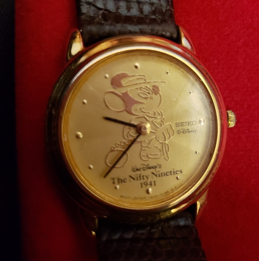 Seiko Nifty Nineties Mickey Mouse Watch